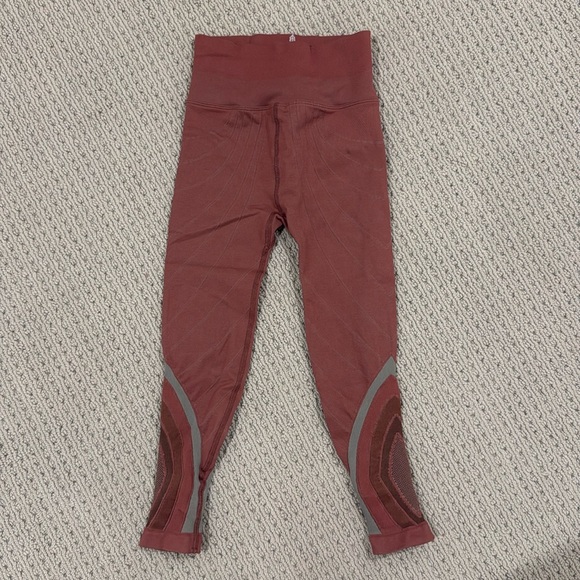 FREE PEOPLE FP MOVEMENT The Essence High Waist Leggings in Washed Sienna XS/S - Picture 5 of 8